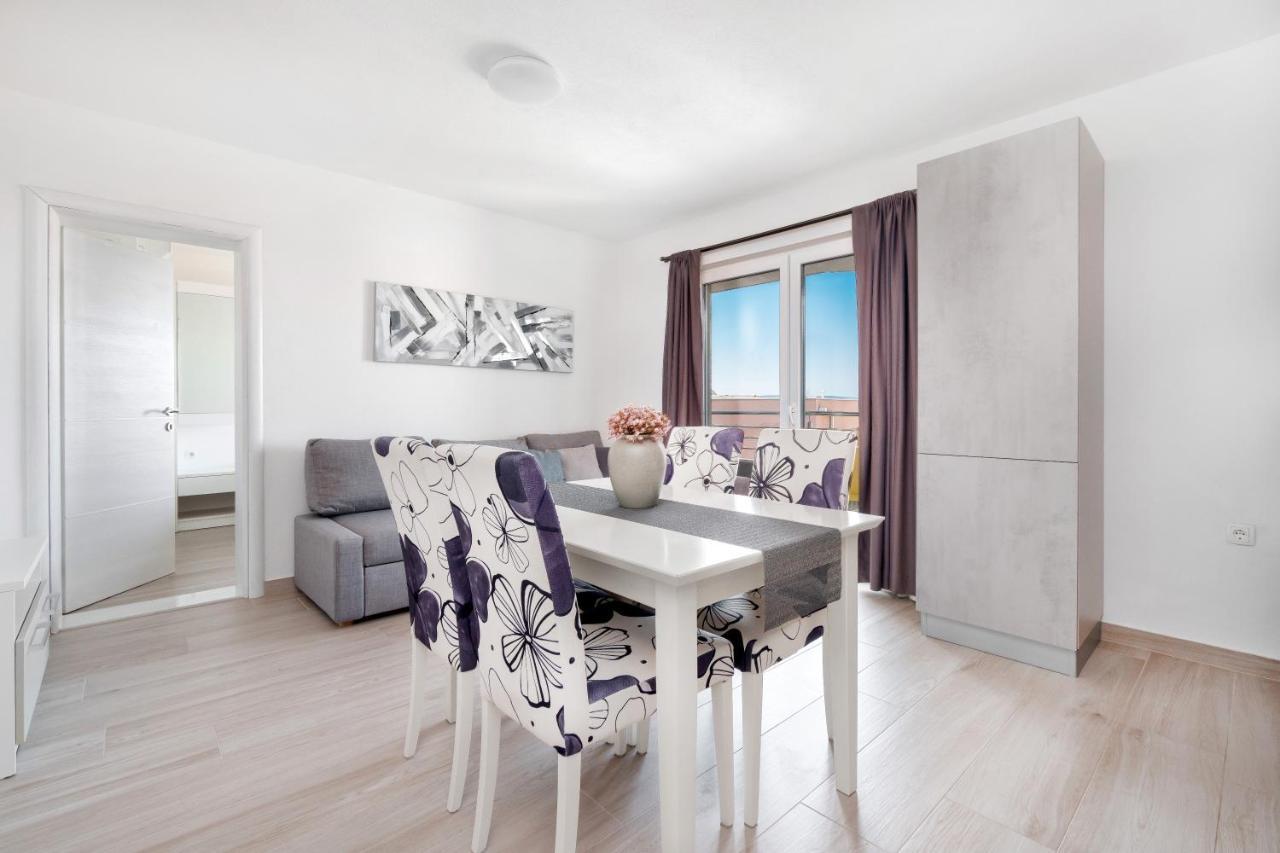 Apartments And Rooms Vuleta, Close To The Beach Makarska Extérieur photo