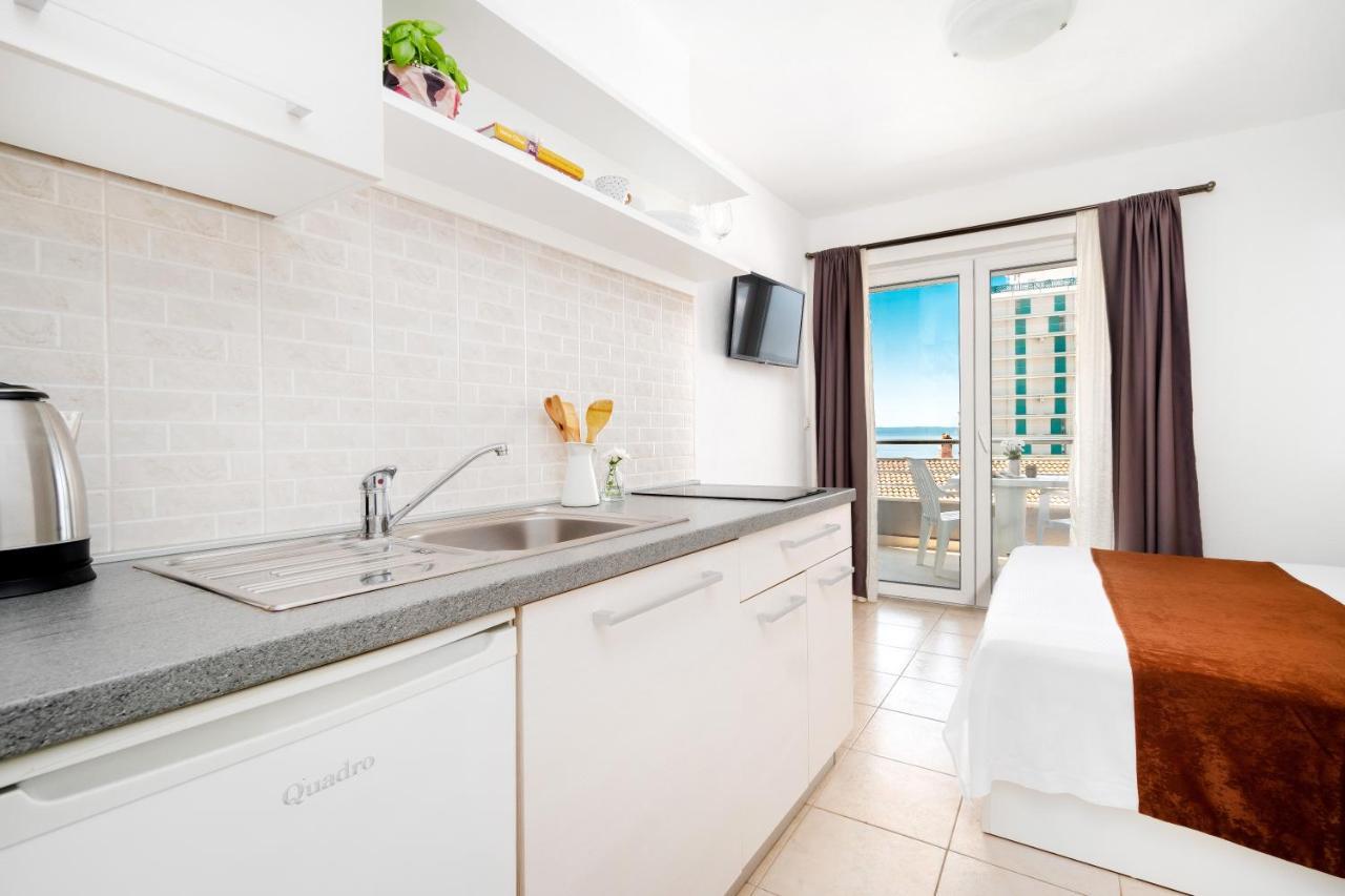 Apartments And Rooms Vuleta, Close To The Beach Makarska Extérieur photo