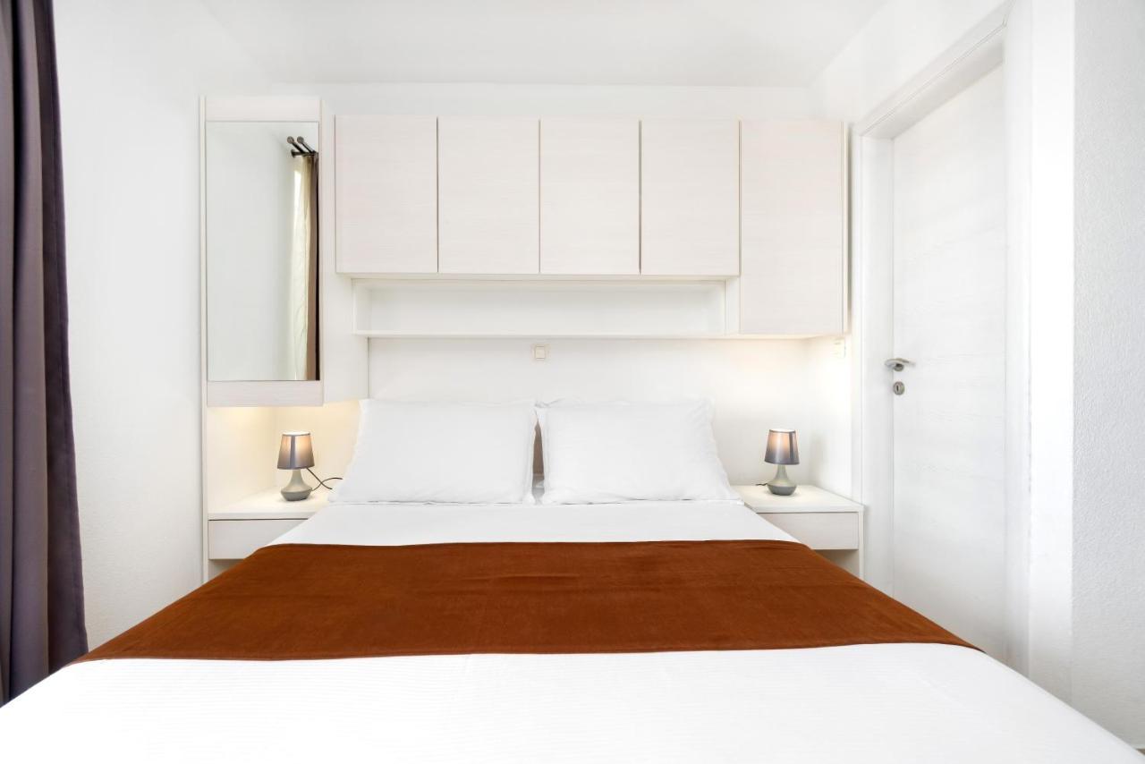 Apartments And Rooms Vuleta, Close To The Beach Makarska Extérieur photo
